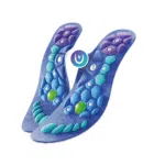 Image montrant les semelles Akusoli avec des illustrations des points de pression sur les pieds, soulignant l'amélioration de la circulation sanguine.
